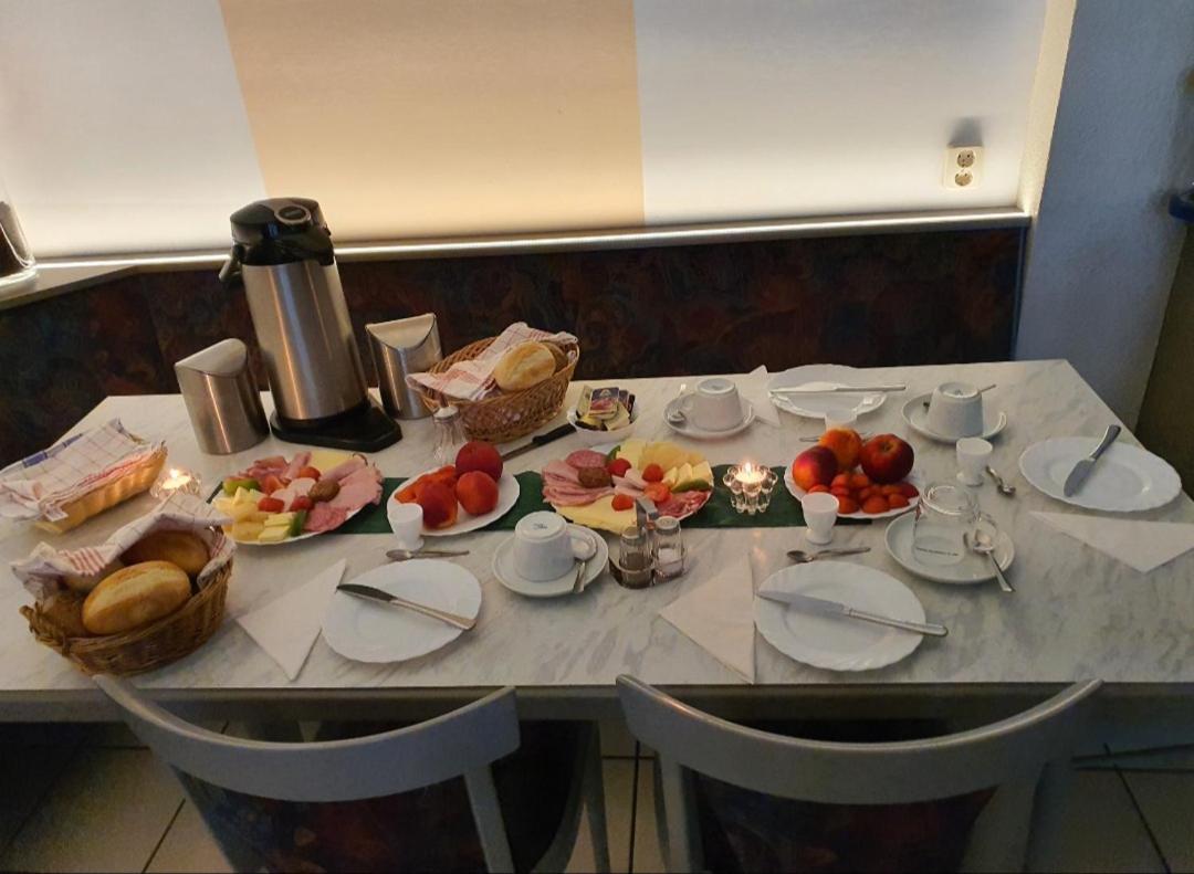 Numero1-Pension Und Cafe Rubeland Esterno foto